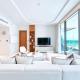 Seafront Serenity Palm Escape with Pool Access, Dubaj - Zdjęcie 2
