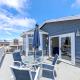 2Br Beach Escape W Oceanview Deck 2 Houses From Sand By Beachview Rentals, Newport Beach - Photo 1