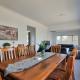 Spacious Remuera Bungalow with Parking and Aircon, Окленд - Фото 4