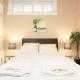 Deluxe Room in Luxury Homestay Steps from Mall & Skytrain