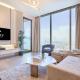 STAY BY LATINEM Luxury 1BR Holiday Home OPA2401 near Burj Khalifa, Dubái - Foto 1