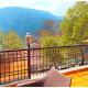 HOTEL !FLATTIES NEAR NAINI LAKE & Mall Road Nainital Lake View Room With# Attached Balcony - Free Parking & Wi-fi Restaurant Facilities Available - A Premium Hotel In Nainital, Nainital - Fotografie 3