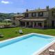 Ca Seppe 10&2 by Marche Holiday Villas, Sassocorvaro