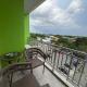 Sheryll Escapes - La Grande Phase 2, Grand Studio 524 with Balcony, Wifi & Netflix, Angeles (zdjęcie 2)