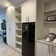 Sheryll Escapes - La Grande Phase 2, Grand Studio 524 with Balcony, Wifi & Netflix, Angeles (zdjęcie 4)