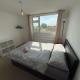 Chelmsford 3 Bedroom Accommodation with parking, Chelmsford (photo 4)