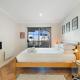 3-Bed Apartment in Holiday Style Resort with Pool, Watson (zdjęcie 10)