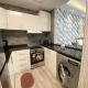 Cozy Studio Apartment Discovery Gardens Building 91 Near Metro Fully Furnished By al sarya Holiday Homes, Dubái - Foto 10