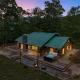 Modern Mountainside Cabin by Carolina Mornings, Candler