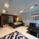 Beachfront Luxe with Pool Access and Terrace Pattaya North - Fotografie 5