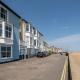 Shore View, Aldeburgh - A lovely Seafront House on famous Crag Path with uninterrupted Beach Views - Aldeburgh Coastal Cottages, Aldeburgh - Photo 2