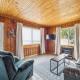 Lake Views with Big Windows & Bath, Oscoda (фото 7)