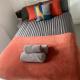 Vibrant 3BR Tottenham Home, private garden WiFi parking free on request, Londýn - Fotografie 7
