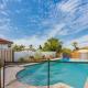 Large pool home & blocks away from the beach Daytona Beach - Fotografie 5