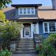 Spacious Villa 6BR 3 BA - Free Parking - Near Kitsilano Beach & Attractions - Fully Equipped