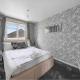 5 Bed House - Sleeps 10 - Garden - Parking - Wifi, Aylesford (Foto 4)