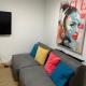 5 Bed House - Sleeps 10 - Garden - Parking - Wifi, Aylesford