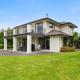 Tatai Lake Edge - 4 Bed Rotorua Lakefront - Photo 3