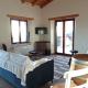 Summer Villa with sea view,6 min drive from airport, near Seitan Limania beach, Khordhákion (Foto 7)