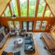 Whiskey Hills - Newly Remodeled Luxury Cabin with Hot Tub, Incredible Views close to Asheville, walk to Hatley Pointe & Ski!, Swiss - Fotografie 1
