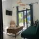 Zohavillas white