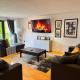 Balcony Free Parking Huge TV City Centre Apt