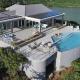Luxe Pool Villa with Big Views and A Sandy Beach Nearby - Driftwood Villa, Cruz Bay (foto 8)