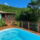 New Moon Escape - Affordable, Private Cottage with a Pool, WIFI and AC