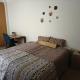 7 on school - Cozy guesthouse 15 min drive from airport and close to major highways, Germiston - Foto 3