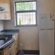 7 on school - Cozy guesthouse 15 min drive from airport and close to major highways, Germiston - Foto 5