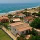 Beachfront with Private Terrace, Garden, BBQ, and Garage in Marbella - Zdjęcie 2