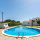 2BDR Retreat w Pool in Porches by Lovelystay, Porches (fotografie 4)