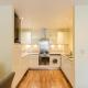 Home feel apartment in Deansgate Area, Manchester - Photo 5