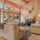 Private Hot Tub, Pet Friendly, 2 Living Rooms, Kitchen Plus Kitchenette, On Shuttle Route, Vail