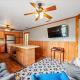 7 Tiny Town Farm House Animals Fire Pit by Vacation Your Way, Hico (zdjęcie 3)