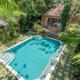 The Laras - Spacious 3BR Authentic Balinese Villa, Badung - Fotografie 1