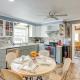 1 Block to Beach Home with Hot Tub in Port Clinton!, Port Clinton (fotografie 7)