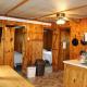 Cabin 7 - Cozy classic cabin on the lake shore with private deck, Deer River (photo 3)