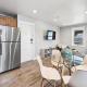 Luxury 1-Bedroom in Seaside Heights Perfect Location on the boardwalk, watch the waves from the porch!, Seaside Heights (foto 4)