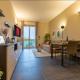 Modern & Bright 2 bedroom Flat 50m from M4 Stop, Milán - Fotografie 1
