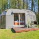 Cabin Buteo Buteo, Kats