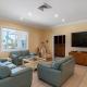 Blue Marlin House - Waterfront Pool Home, Steps from the Beach, Hot Tub, 210' Dock, Marathon (fotografie 10)
