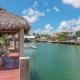My Beach Key - Waterfront Home, 32' Dock, Tiki Hut, Beach Club Access w Pool Key Colony Beach - Foto 1