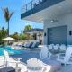 Off the Hook - Luxury Waterfront Pool Home, Kayaks & Bikes, 30' Dock Маратон - Фото 5