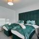 Esmerelda - Sleeps 8 - Contractors - Free Parking Bristol - Foto 9