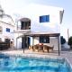 Villa Elia Blue , hot tube , heated pool, Paralimni