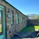 2 Bed House - Sleeps 4 - Fishing - Parking - Patio Abergavenny - Foto 1