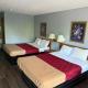 Lakeview Inn, Reeds Spring (photo 2)