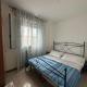 Flat with side sea view just steps from the beach, Bibione - Fotografie 5