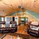 The Chalet - Spacious 7 bedroom near Sugarloaf, on Snowmobile and UTV trails, Hiking, Golf and Flagstaff Lake across the street, Stratton (fotografie 6)